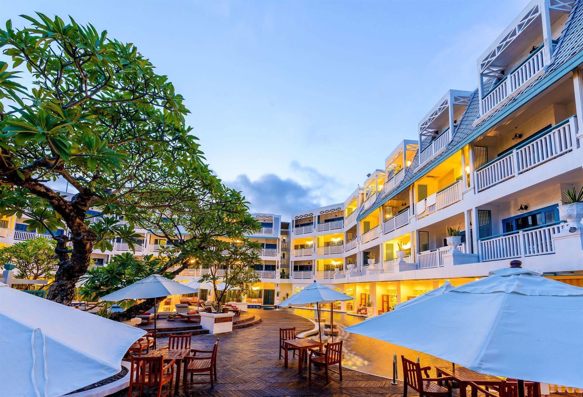 Andaman Seaview, Karon Beach - Sha Plus מראה חיצוני תמונה
